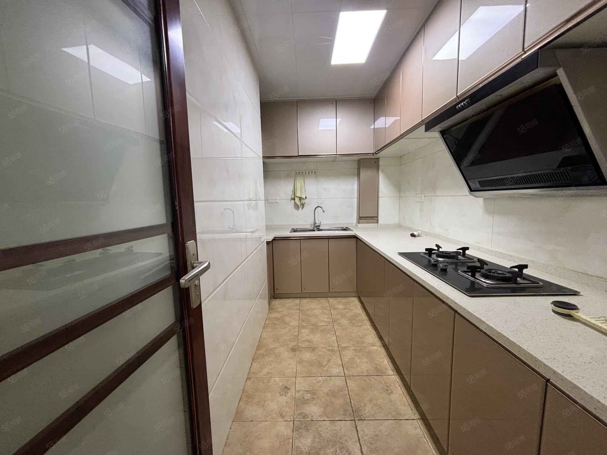 香山苑小区(张湾)3室2厅1卫106㎡东南85万