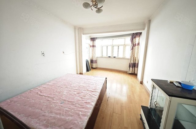 东昌中学 星光综合楼 中间楼层采光好 南北通透 中巨一品家苑