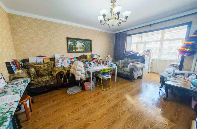 经北小区3室3厅121㎡125万二手房图片