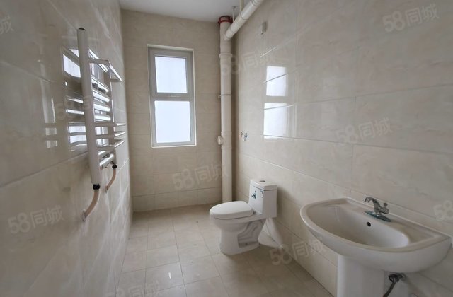 满二 高楼层视野好 双卫 有电梯 小区新 正规商品房