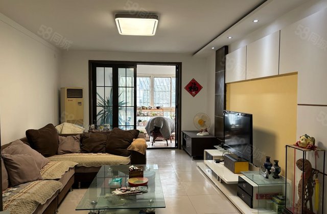 富贵花园3室2厅2卫房东直卖