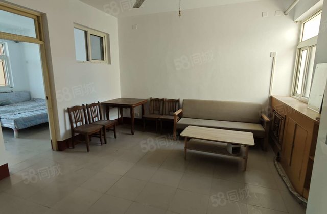 七中对过 馨苑小区  两居可做三居 送储免大税 随时看房