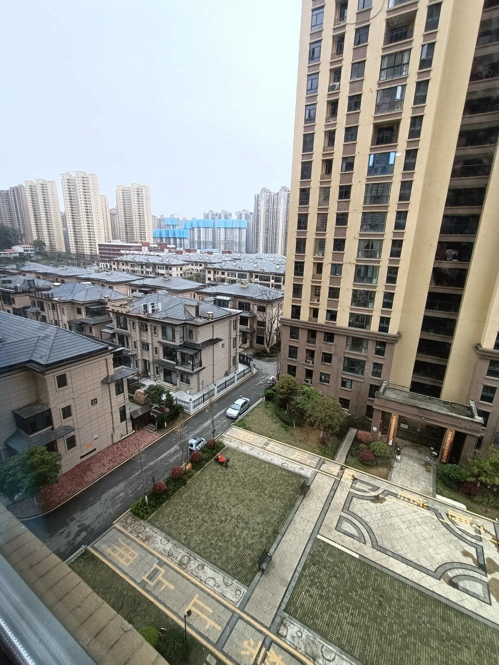 中驰公馆8楼,三房两厅两卫全新家具家电齐全拎包入住,中驰公馆-邵趑