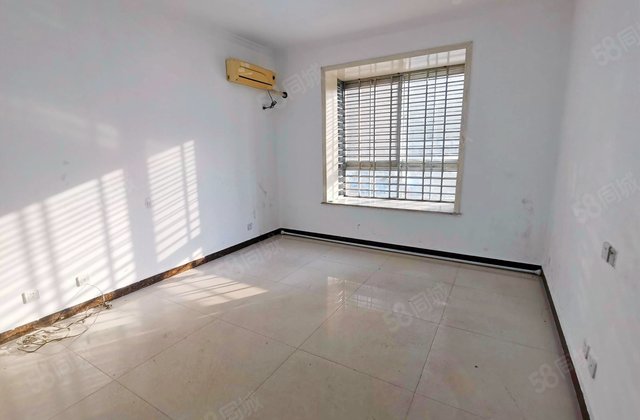 帝湖花园东王府3室2厅134.14㎡123万二手房图片