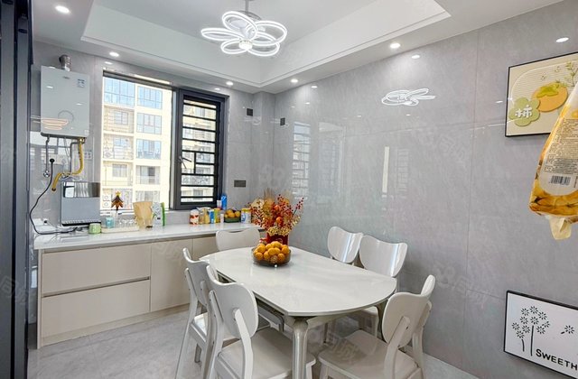 东方红郡桂圆4室2厅118㎡88万二手房图片