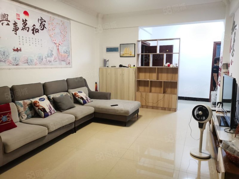 方兴花园4室2厅2卫118㎡南57.8万