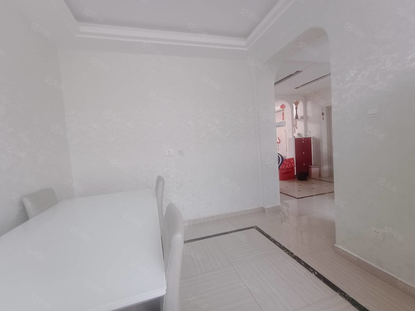 和谐小区3室2厅2卫201㎡南北95万