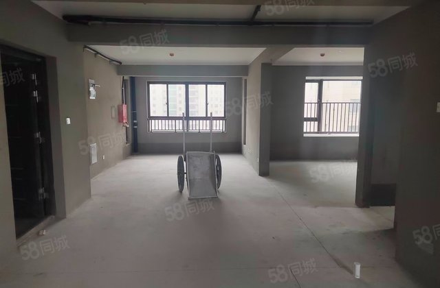 映云庭4室2厅138.55㎡120万二手房图片