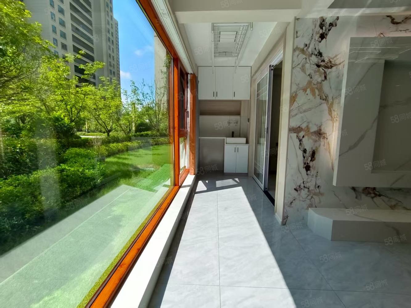 招商兰溪谷4室2厅2卫130㎡南北108万