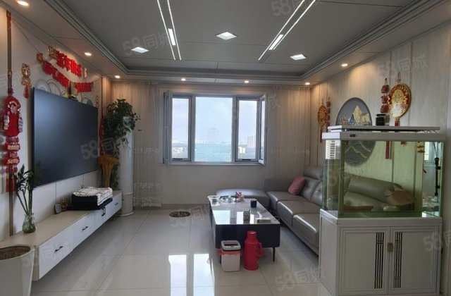 金田阳光城 有电梯 楼层好 小三居 次新小区 双卫 南北通透