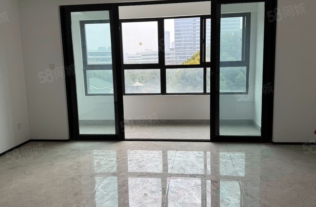 万科时代风华二期4室2厅143㎡148万二手房图片