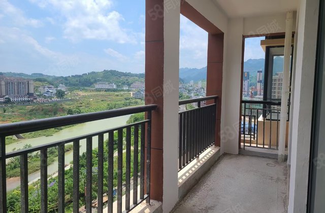 荔府天宸3室2厅118.95㎡40万二手房图片