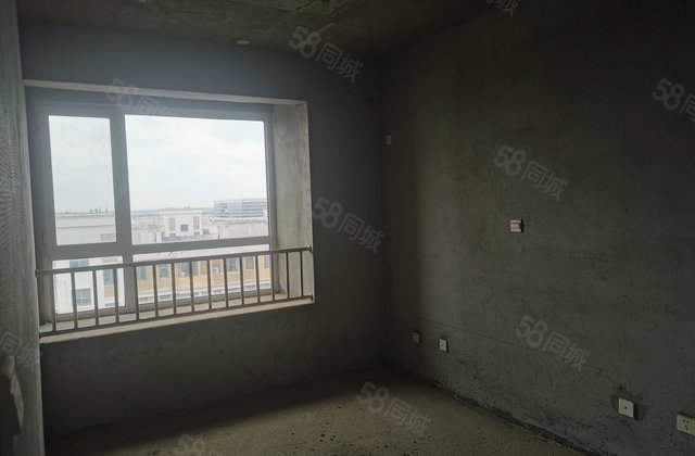 南郊花园A区3室2厅126.4㎡29万二手房图片