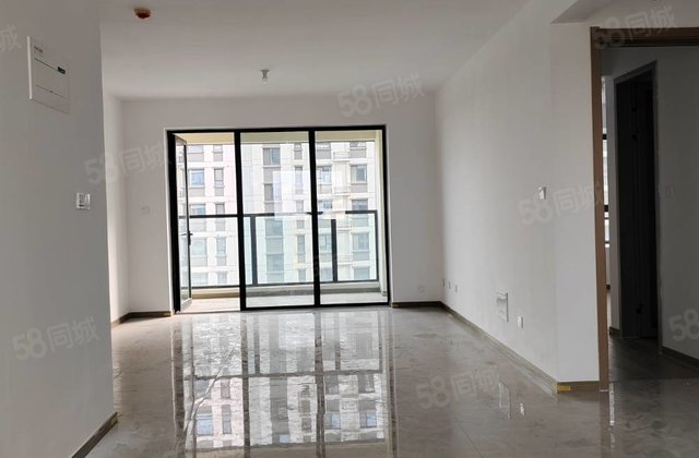 实验 总高18   到   玖玺 元宝户型 双卫 双阳台