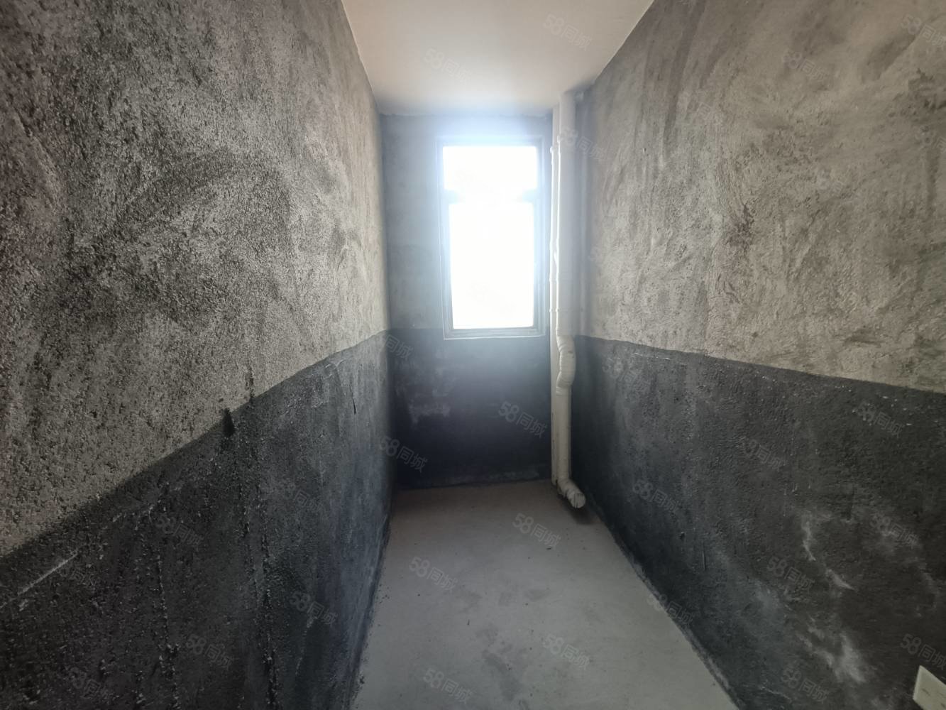 德和领秀广场4室2厅3卫180㎡南北160万