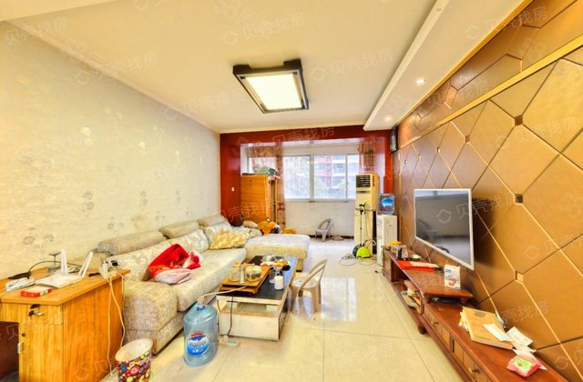 兴元华盛二期3室2厅114.04㎡132万二手房图片