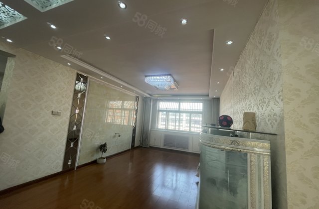 急售56萬 亿丰对过 单价4千左右 水晶城 三室朝阳 精装