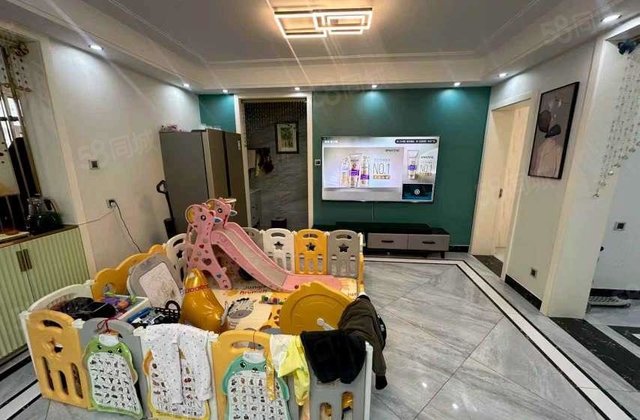 七中 振兴路  一楼带院子 精装 三室户型南北通透