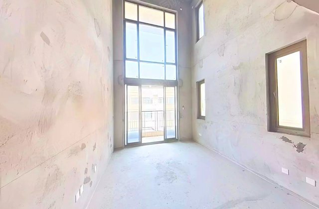 盈峰翠邸4室2厅150㎡106万二手房图片