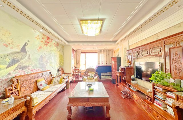 卢浮公馆3室2厅141.62㎡170万二手房图片