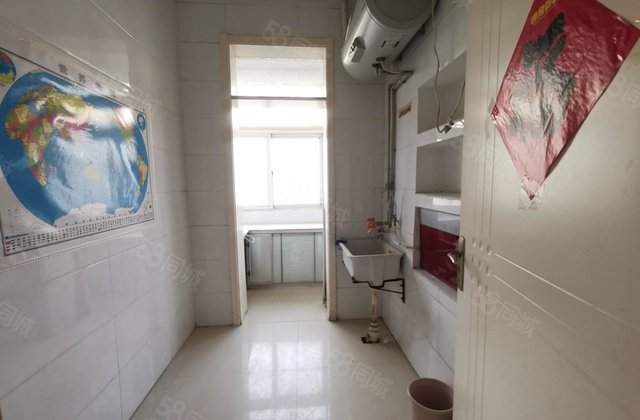 文轩一楼带大院 可做多室 带配房 看房方便