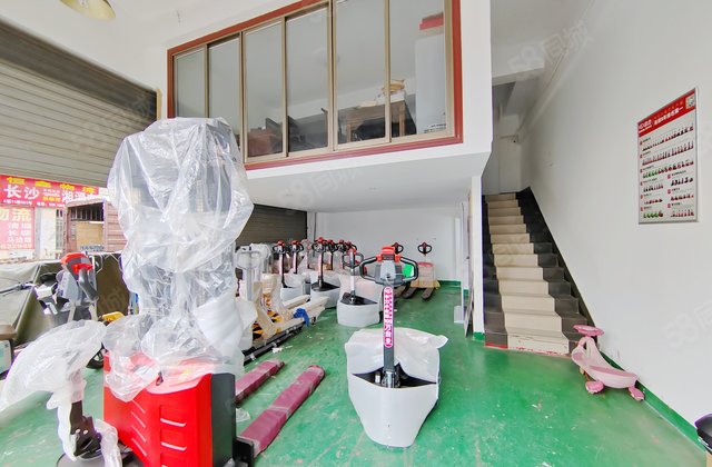 湖南雨花五金机电大市场(C区)6室2厅163.72㎡150万二手房图片