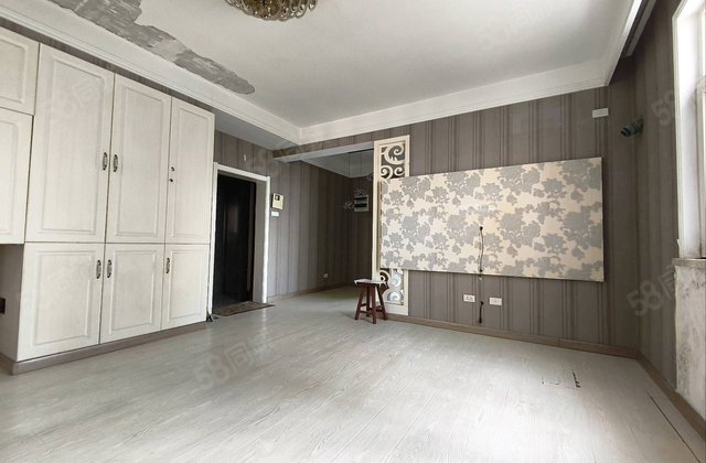 鞍钢嘉园2室2厅88.18㎡52.8万二手房图片