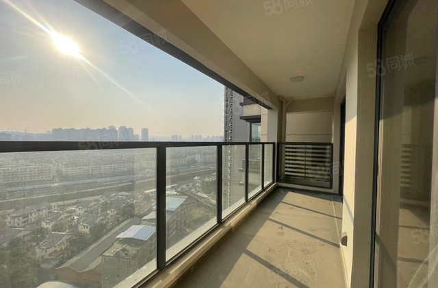 万科西园甲第3室2厅119㎡140万二手房图片