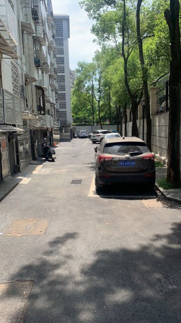 警苑小区|春晖路550号3室2厅2卫161.27平方米