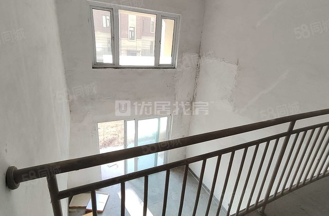 绿地悦澜山3室2厅139㎡86.6万二手房图片