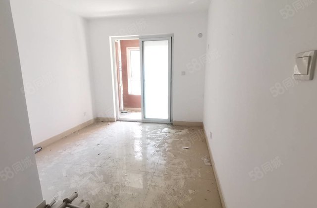 先锋社区 翡翠湾 商品房 南北通透 电梯房 楼龄新聊城大学