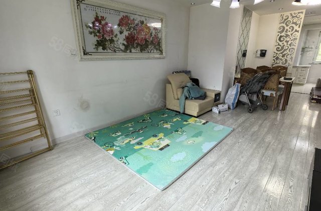 世茂南外滩(二期)2室1厅1卫88㎡南北56万