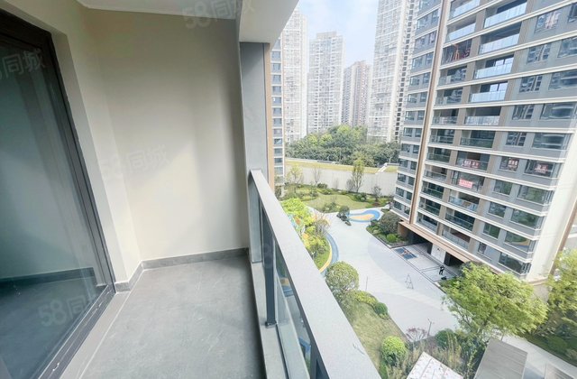 招商1872观界3室2厅94㎡110万二手房图片