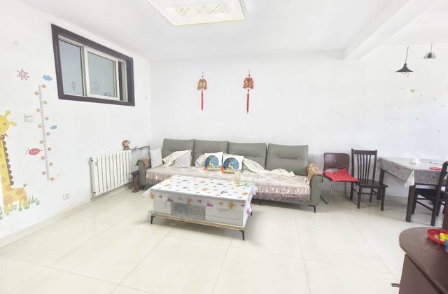 香格里小镇 中间楼层采光好 产权清晰 超低密度