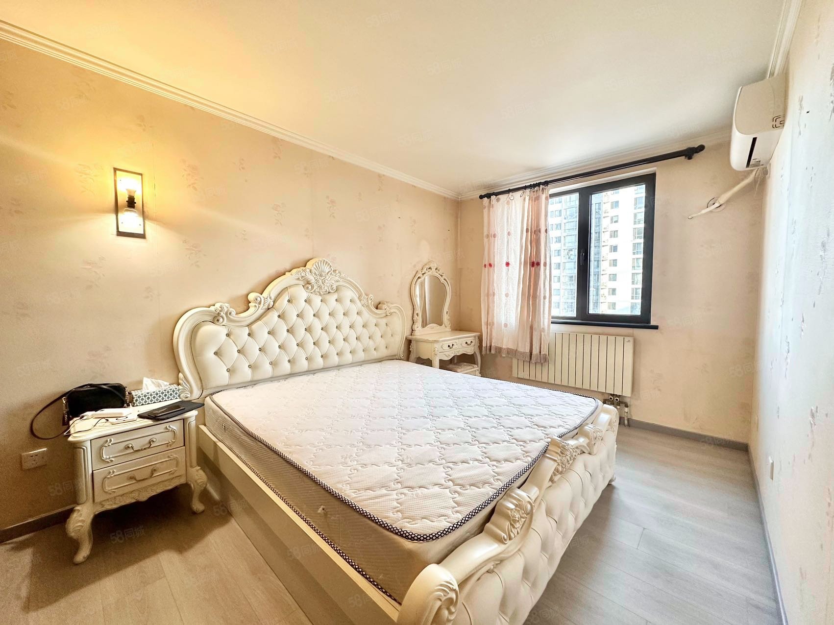 半島國(guó)際公寓2室1廳1衛(wèi)73.62㎡東579萬(wàn)