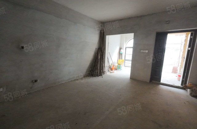 龙玺香醍溪谷(公寓住宅)3室2厅134㎡48.5万二手房图片