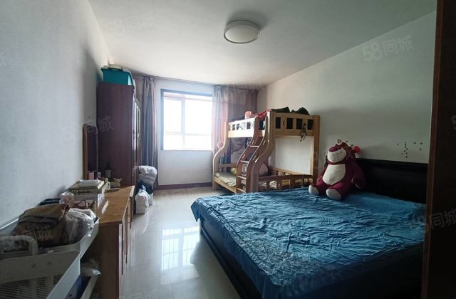 急售 电梯湖景房 精装修 117平77万 随时看房