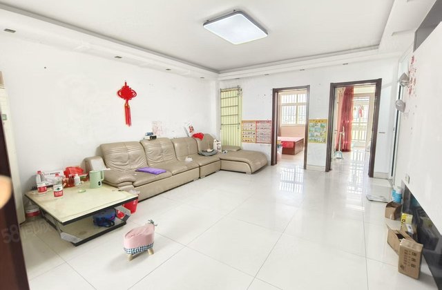 急售59万新区  ，金鼎，育新苑 满五 南北通透，三居