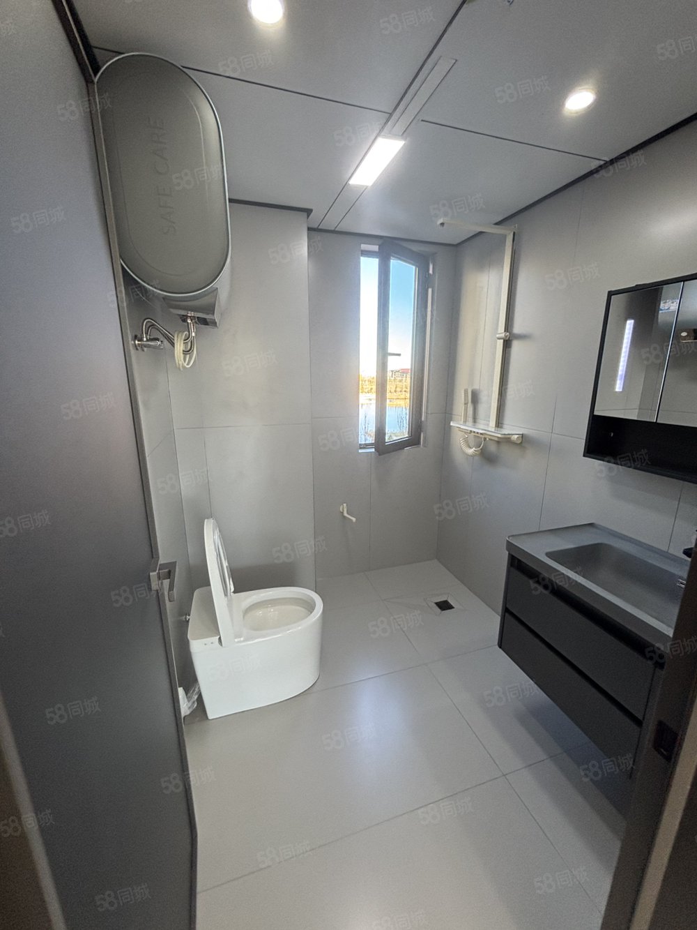 绿地斐勒公馆3室2厅2卫147㎡南北108万