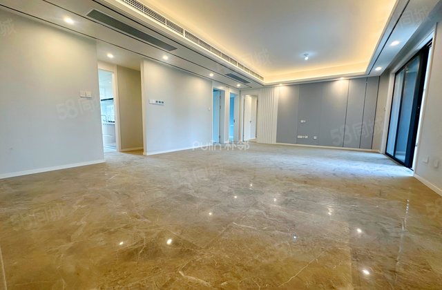 凤舞七里东苑3室2厅141.69㎡350万二手房图片