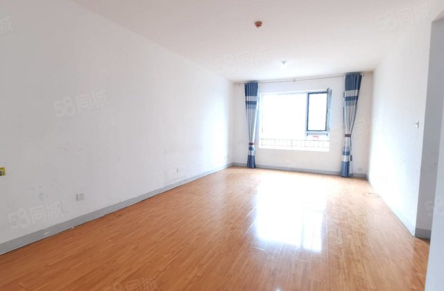 徒骇河边 昌润莲城 性价比高 带车位储 三室双卫 南北通透