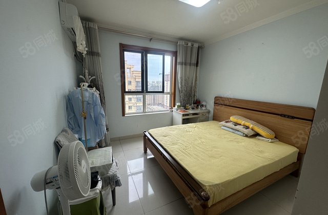 东昌丽都1期3室2卫，看房方便！