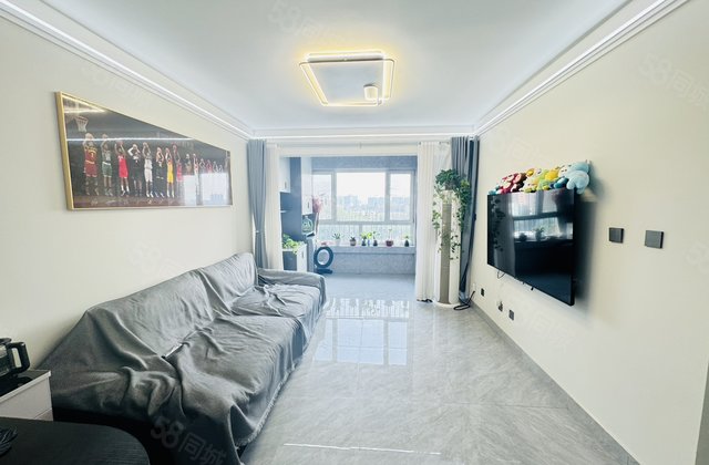 水城悦府 万达 卫育路 精装三室 可按揭 带车位地下室 急售