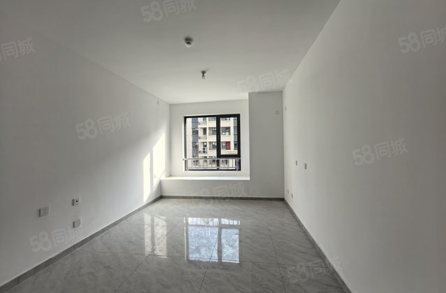 急！洋房三室两厅两卫！观棠阅境！三叶草户型！民生凤凰城润景苑