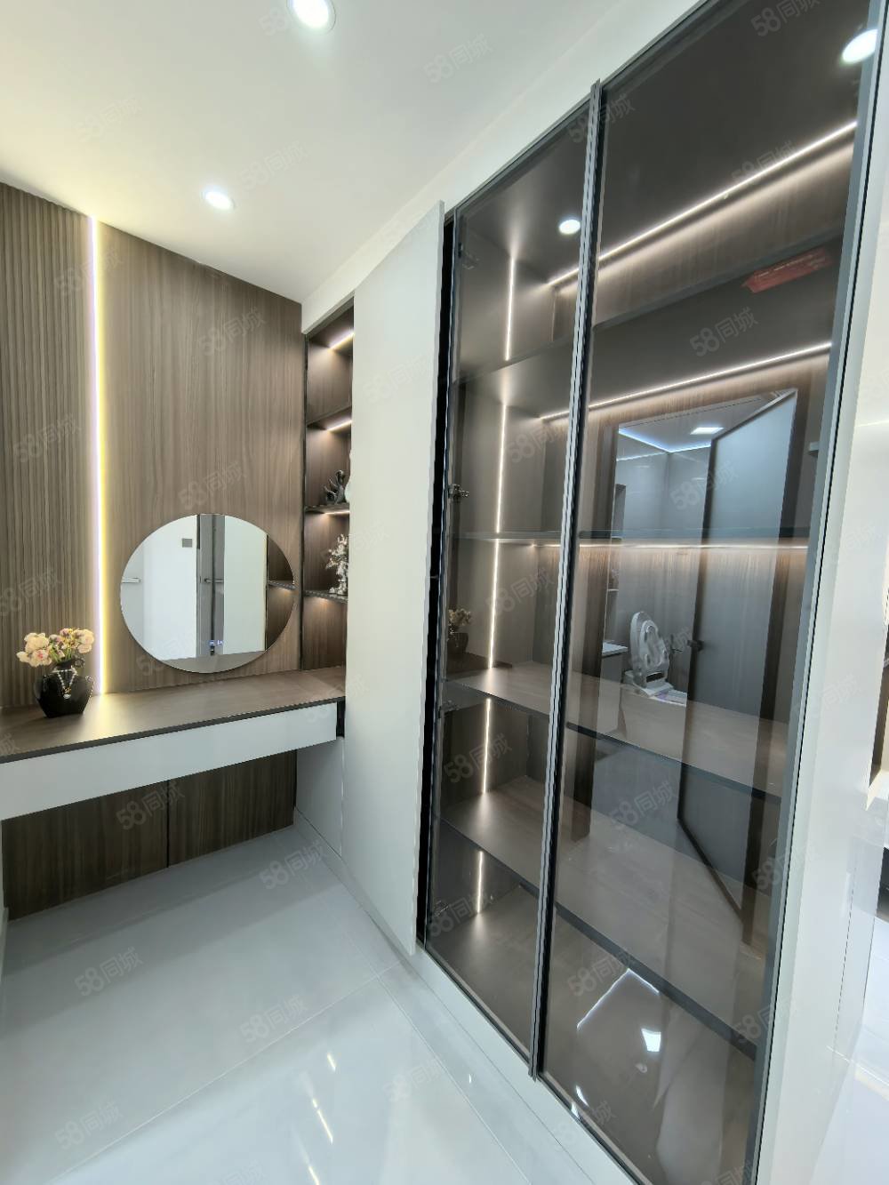 星河万源蓝湾3室2厅2卫133.36㎡南北73.8万