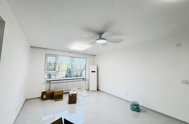 文轩总部 东关街闸北小区 观湖景多层一楼 带露台精装修