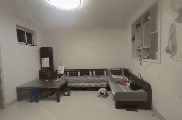 水岸新城，标准三室，房东急售急售