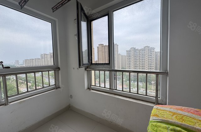 低于市场价，刚需2室，紧邻民生  外国语中学