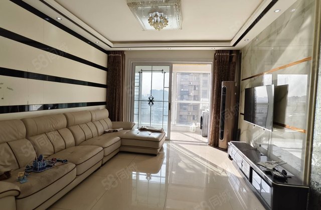 东昌丽都   位置 落地窗大平层 带车位储藏室免大税 四叶草