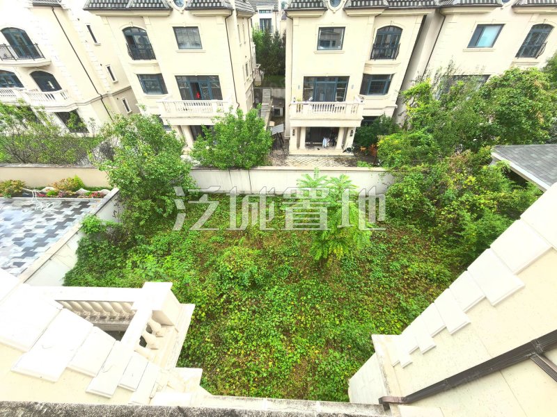 凱德麓語4室1廳3衛(wèi)712㎡南北1450萬